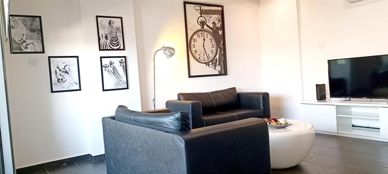 Dezo Luxury Town Apartment ลาร์นาคา ภายนอก รูปภาพ